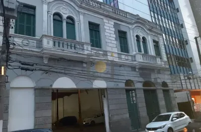 Armazém comercial de 2.000m² à venda no centro de santos-sp! venha conferir!