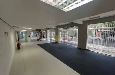 Comercial de alto padrão na encruzilhada, santos-sp: 496m², 4 banheiros, venda ou locação.