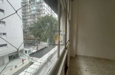 Apartamento à venda no gonzaga, santos-sp: 1 quarto, 3 salas, 1 banheiro, 1 vaga de garagem, 62m² de área