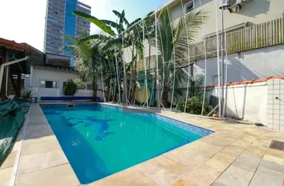 Casa com 4 quartos à venda na rua júlio conceição, 210, vila mathias, santos, 575 m2 por r$ 2.500.000