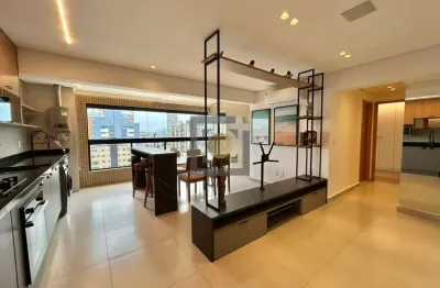 Apartamento à venda em santos-sp, na ponta da praia: 2 quartos, 1 suíte, 1 sala, 2 banheiros, 1 vaga de garagem, 65m². confira!