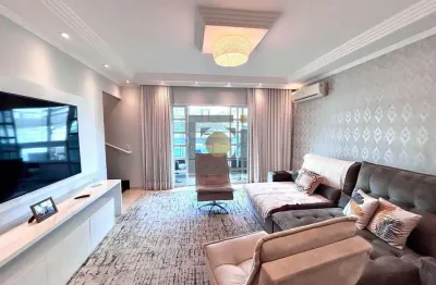 Imperdível casa à venda em santos-sp, no bairro embaré, com 3 quartos, 1 suíte e muito mais! confira já!