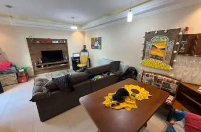 Casa à venda no Marapé, Santos — 3 dormitórios, 1 suíte, 2 vagas, 116 m²