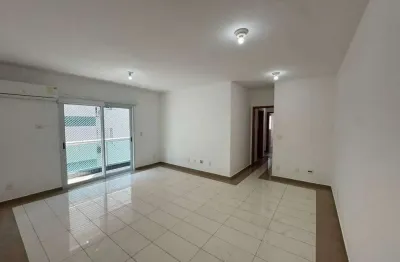 Apartamento á venda de 3 quartos com 2 Vagas no Embaré, Santos