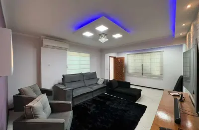 Casa à venda em Santos (Aparecida) – 3 suítes, 4 vagas, 600 m² totais