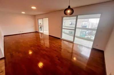 Apartamento residencial com vista mar em Embaré, Santos – 4 quartos, 3 vagas, 1 por andar