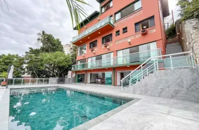 Casa com 6 quartos à venda na Rua Hércules Florence, Marapé, Santos