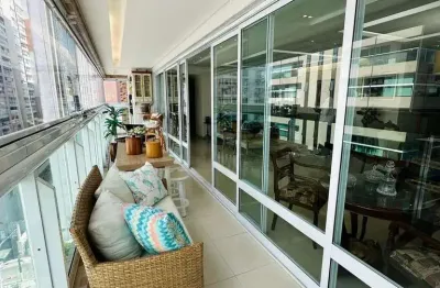 Apartamento Residencial à Venda no Gonzaga, Santos – 4 Quartos, 4 Suítes, 3 Vagas, Frente