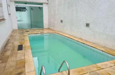 Casa com 4 Quartos à Venda na Ponta da Praia (Frente) — Santos, Financiamento Aceito, 5 Vagas