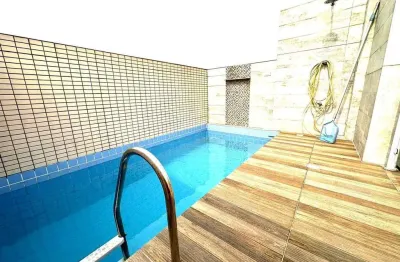 Cobertura Residencial de 3 Dormitórios com 2 Vagas no Centro de São Vicente – Financiamento Aceito