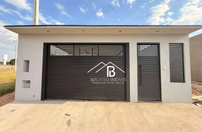 Belissima casa a venda no jardim bom sucesso com 3 dormitorios sendo 1 suite , excelente localização a poucos minutos do parque .