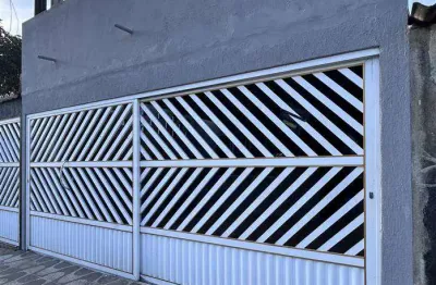 Casa com 2 quartos à venda na Avenida Milton de Oliveira, 301, Jardim Melvi, Praia Grande