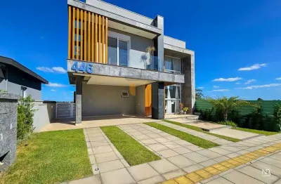 Casa com 3 quartos à venda no Centro, Gravataí 