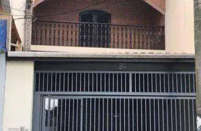 - sobrado localizada no bairro jardim leonor - cotia