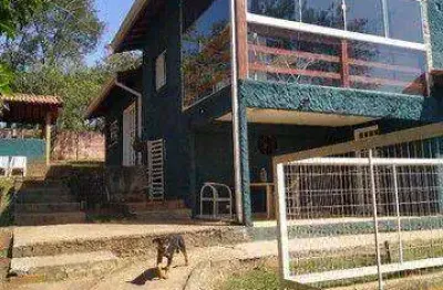 Casa no bairro parque jaguari fazendinha / santana de parnaíba
