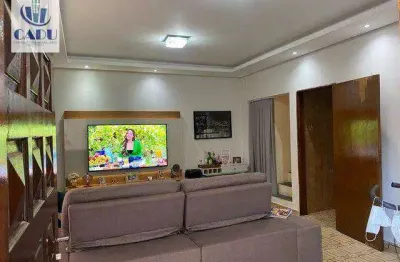 Casa com 3 quartos à venda na Rua Antônio da Cruz Messias, 145, Jardim São Luís, São Paulo