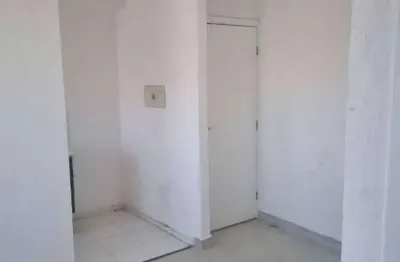 Apartamento no condomínio reserva cerâmica - vila cristalia