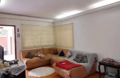 Casa  de 2 dormitorios  no centro de aguas  de lindóia