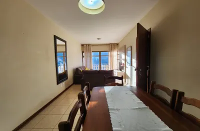 Apartamento em aguas de lindóia com uma linda vista para  as montanhas.