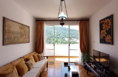 Apartamento no centro de aguas de lindóia com vista para a praça ademar de barros.