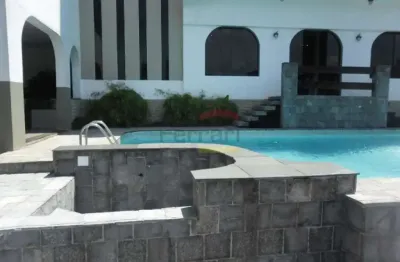 Sobrado no jardim frança com 06 suítes, 06 vagas e piscina