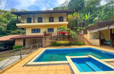 Sobrado na serra da cantareira, condomínio alpes da cantareira,  4 dormitórios com sacada,