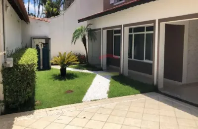 Sobrado no barro branco com 280 m² a.c. / 3 dormitórios / 1 suíte / 4 vagas