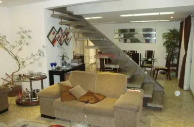 Casa á venda na água fria com 3 quartos e 3 vagas , 175 m² - estuda permuta!