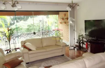 Sobrado á venda no jardim frança - 380m² - 3 dormitórios e 5 vagas.
