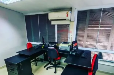 Prédio  à venda  240m²  com  galpão comercial com equipamentos!