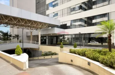Excelente flat todo mobiliado, excelente localização na zona norte!