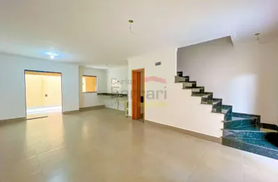 Sobrado novo, santa teresinha, 3 suítes, 4 wc, 2 vagas, quintal e churrasqueira.
