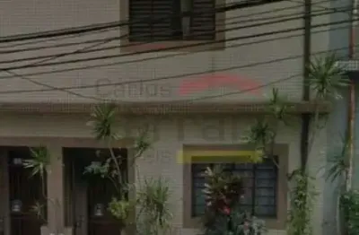 Casa bem antiga no alto de santana, 2 dormitórios, 2 banheiros, sem vaga