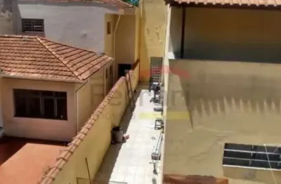 Sobrado com 4 dormitórios, sendo 1 suíte, 4 vagas, com edícula