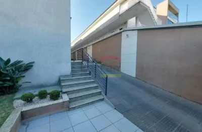 Sobrado à  venda em condomínio alto padrão na parada inglesa 180 m2