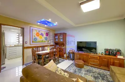 Sobrado pronto para morar com excelente distribuição e localização estratégica