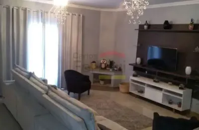 Sobrado novo 5 dormitórios, sendo 4 suíte, 4 vagas 350m²
