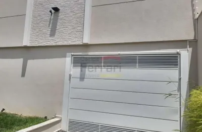 Sobrado em condomínio fechado c/ 02 dorm + 01 suite, 02 vagas, no bairro jardim do colégio.