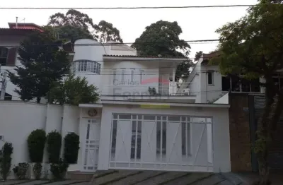 Sobrado no tremembé / jardim bibi, com  4 suítes, 6 vagas de garagem, piscina e churrasqueira
