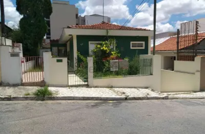 Casa térrea - 177 m2 - 2 dorm. 1 suíte. 6 vagas. 3 wc. vila mazzei