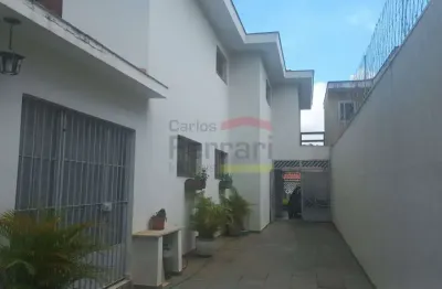 Casa com edícula para venda na água fria - 3 quartos e 4 vagas de garagem