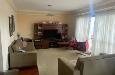 Apartamento  com 4 dormitórios, sendo 1 suíte, 3 vagas de garagem