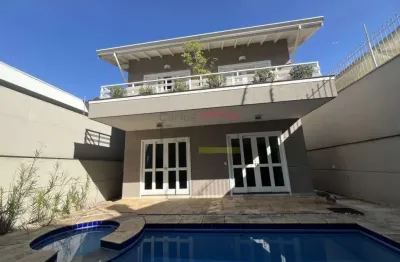 Casa alto padrão nas palmas do tremembé com 4 suítes, quintal,  5 vagas, piscina e churrasqueira.