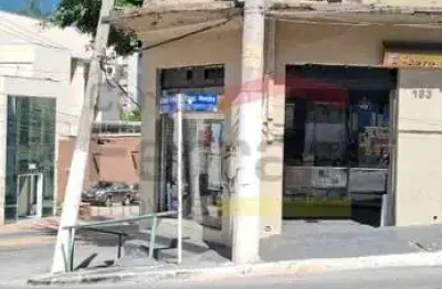 Prédio de esquina  comercial e residencial em santanal, 2 andares, 4 vagas, 400 m2 construção