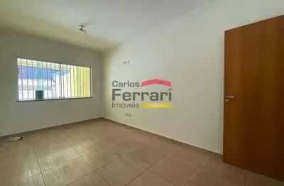 Casa com 3 quartos para alugar na Rua Paschoal Mastroeni, 42, Vila Paulicéia, São Paulo