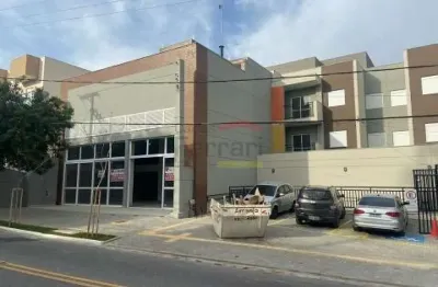 Loja com 300m² para locação no tremembé, no pé da serra da cantareira!