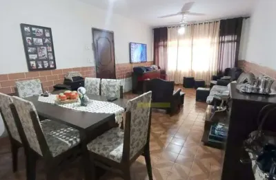 Casa térrea no jardim japão com 2 dormitórios, 1 vaga de garagem + quintal e edícula  com suíte