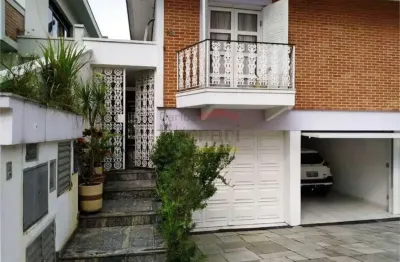 Sobrado em condomínio fechado em santana - chácara das rosas