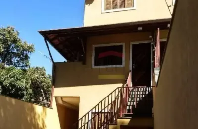Sobrado 245 m²   , 3 quartos +  edícula  5 vagas garagem  vila pirituba - mutinga