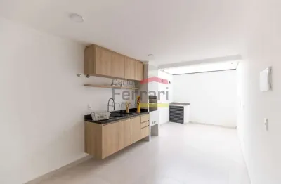 Sobrado novo de alto padrão, com 3 suítes, espaço gourmet e 2 vagas